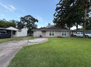 8639 Sonneville Dr, Houston, TX 77080