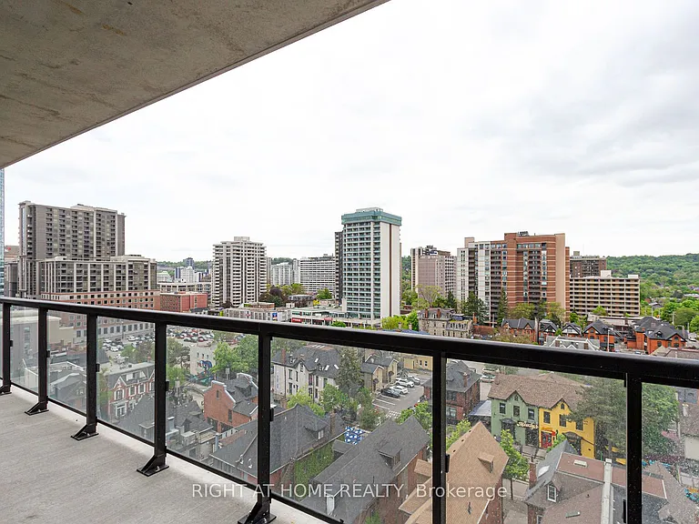 15 Queen St S #1014 — Photo 31