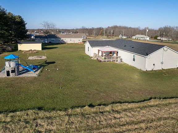 5th image of 170 Seminole Dr