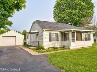 3157 Ludwig St, Burton, MI 48529