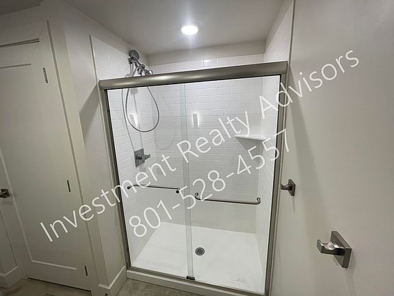 5th image of 1172 E Graystone Way #113