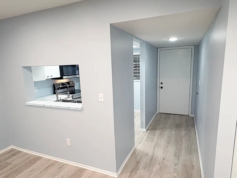 Looking back towards entryway