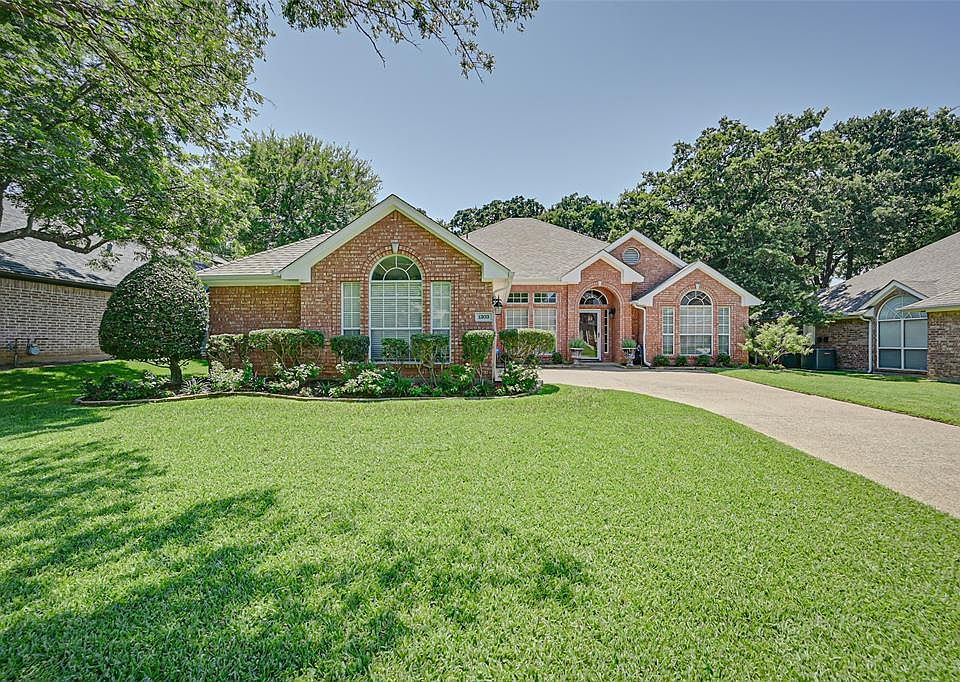 1st image of 1303 Brook Arbor Dr