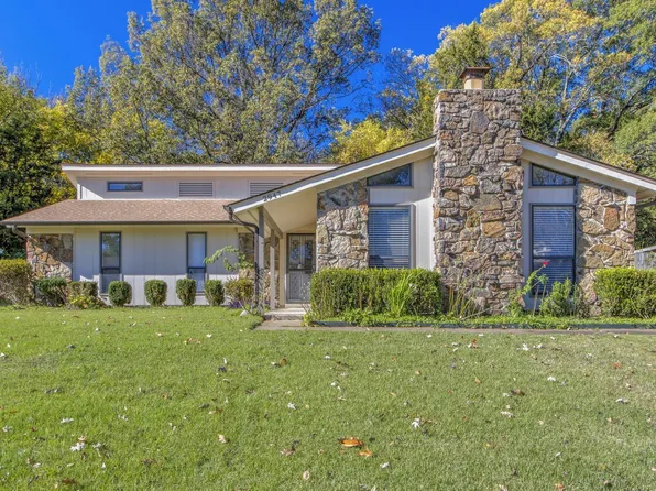 2947 Christoval St, Bartlett, TN 38133