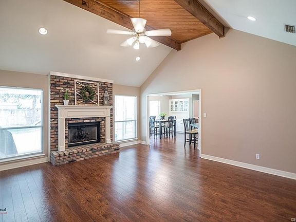 2nd image of 9694 Amblewood Ln