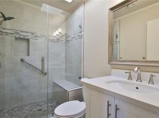 14572 Holt Ave APT A, Tustin, CA 92780