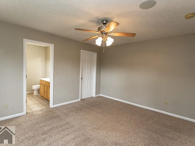 15830 Terris Ln — Photo 24