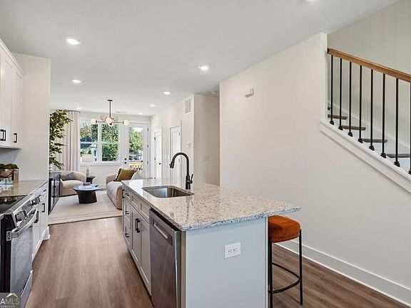 5th image of 502 Mission Way
