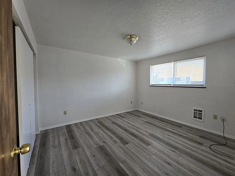 140 Atkinson Ct #19 — Photo 5