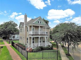 801 Sawyer St, Houston, TX 77007