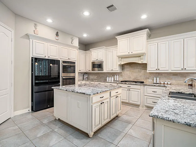 2714 Ember Pass Ln — Photo 9