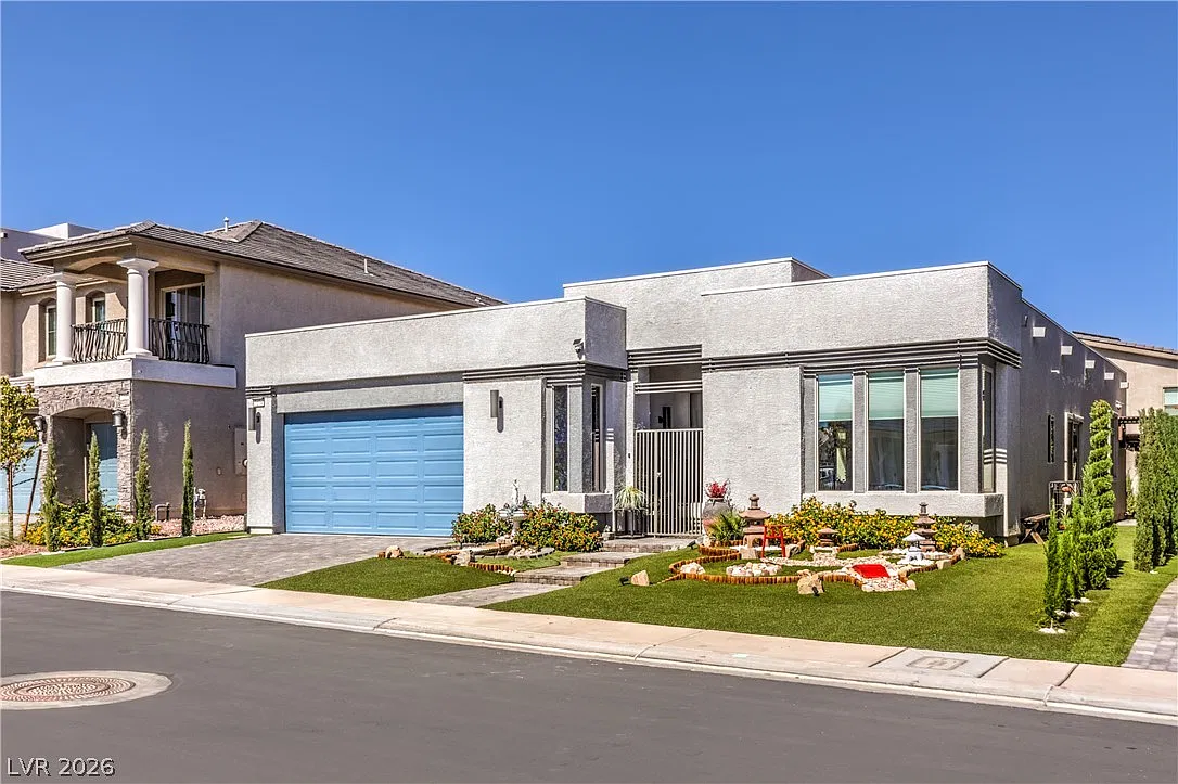 3 bed, 2.0 bath, 2212 sqft, $3,700 — Photo 3