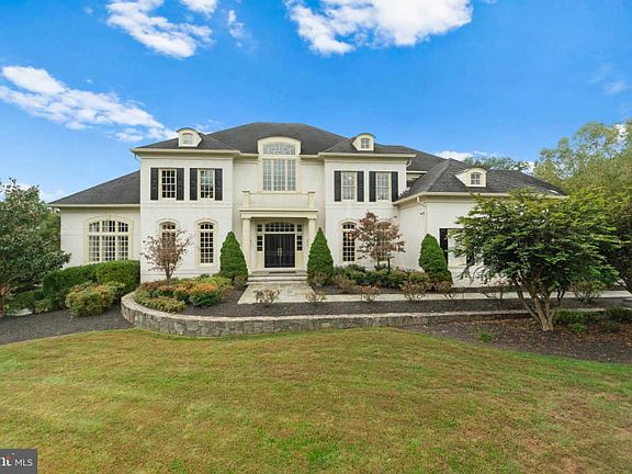 3rd image of 9311 Fitz Folly Dr