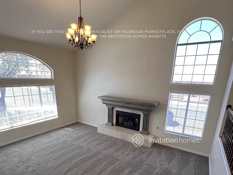 280 Plaza Carmelina Ct — Photo 3