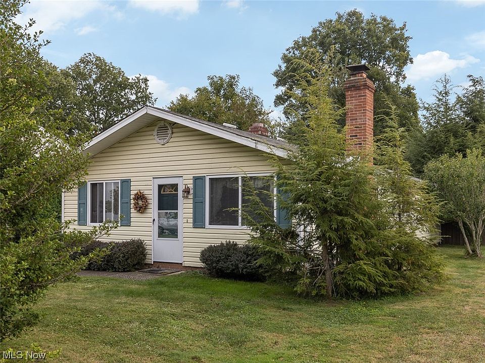 1st image of 36256 N Riverview Dr