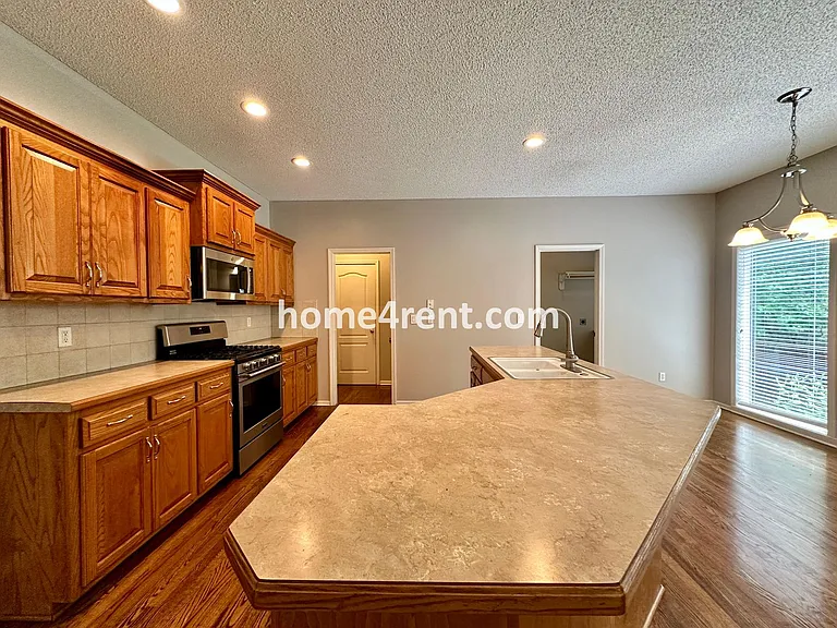 17825 W 160th St — Photo 27