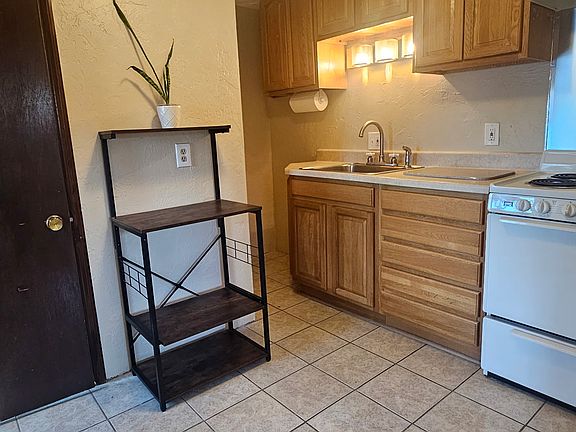 3rd image of 106 S Quinsigamond Ave #2