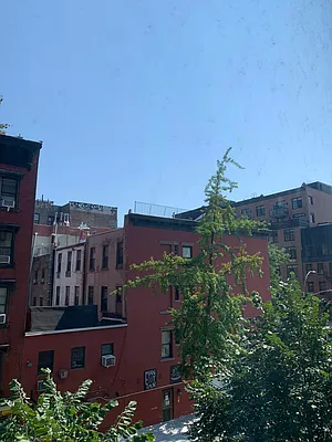 Rented by M.Grossman R.E. Management | media 16