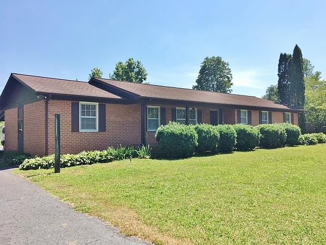 1st image of 819 Indian Mound Dr