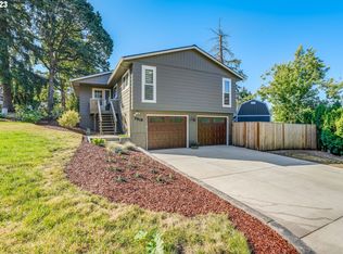 7510 Springhill Dr, Gladstone, OR 97027