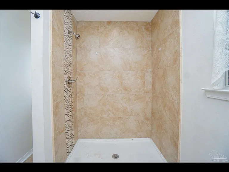 2352 Caddy Shack Ln — Photo 8