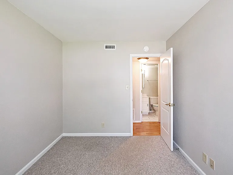 1223 Villa Ln #D — Photo 9