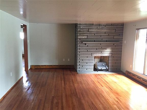2nd image of 767 W Smithfield St