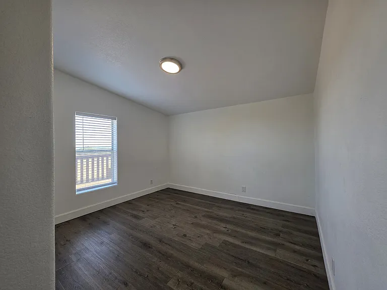8082 Well Rd — Photo 10