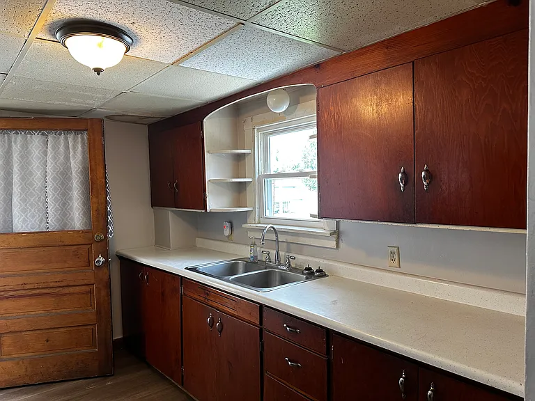 710 Front St — Photo 10