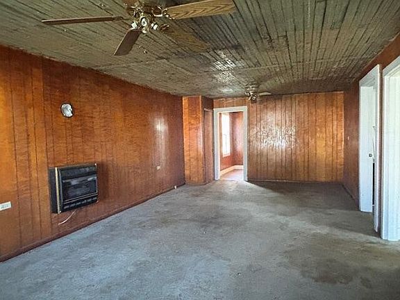 3rd image of 123 Grove St