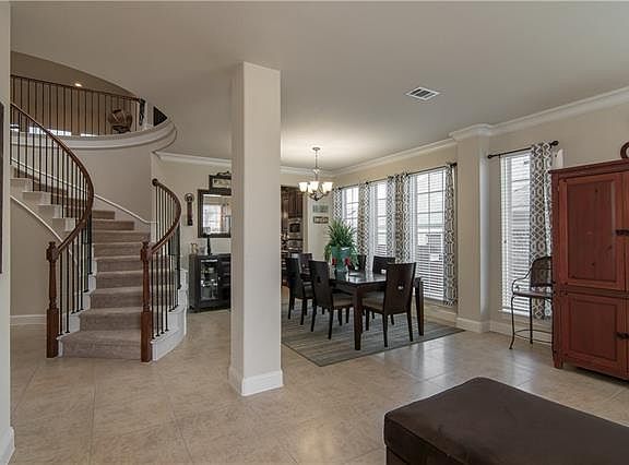 3rd image of 2108 Central Park Dr