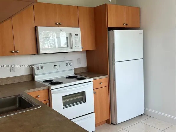 1017 Washington Cir APT I, Homestead, FL 33034