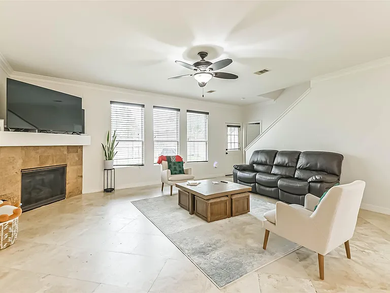 22538 Goss Spring Ct — Photo 3