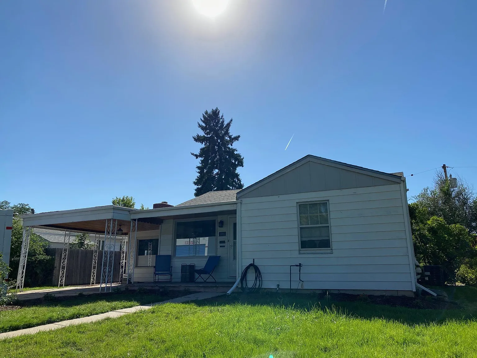 3 bed, 1350 sqft, $2,670 — Photo 2