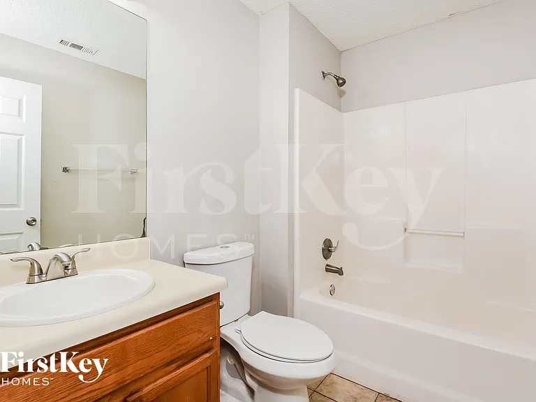 231 Grandview Ln — Photo 13