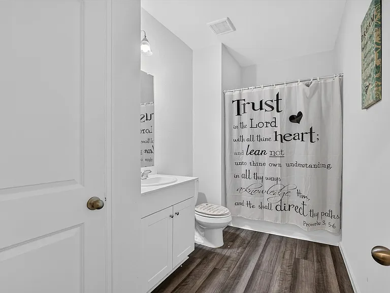 13435 Wembley Heights Dr — Photo 20