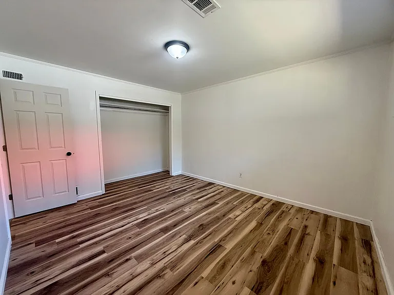 300 Olive St — Photo 11