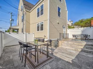 901 Lawrence St NE #B, Washington, DC 20017