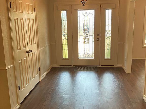 2nd image of 203 Navasota Dr