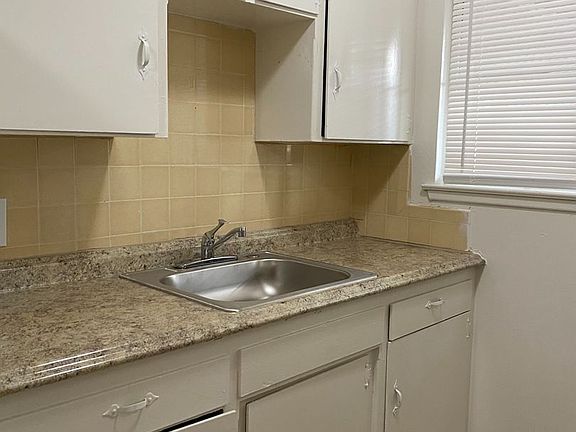 5th image of 1411-1433 N Palm Ave #1431