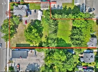 3758 Main St, Niagara Falls, ON L2G 6B2