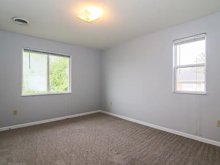 112 Talon Pl — Photo 11