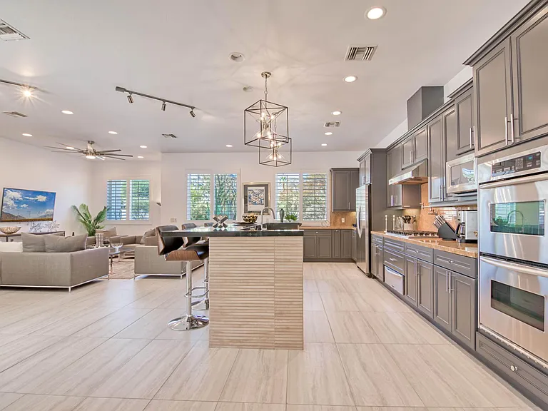 Sandsal Cir — Photo 12