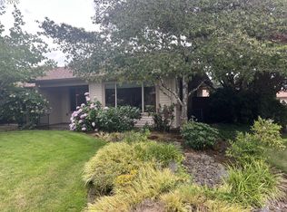 15955 SW Greens Way, Tigard, OR 97224