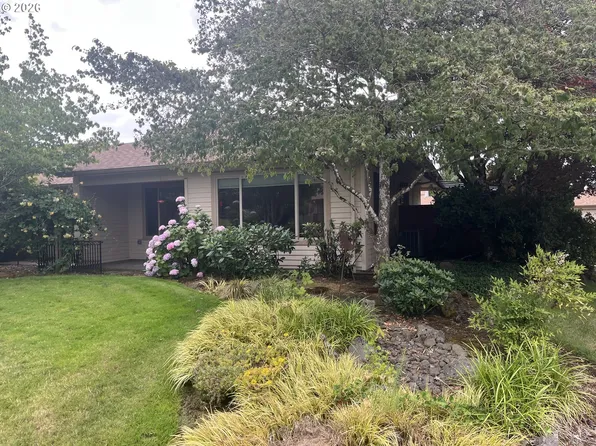 15955 SW Greens Way, Tigard, OR 97224