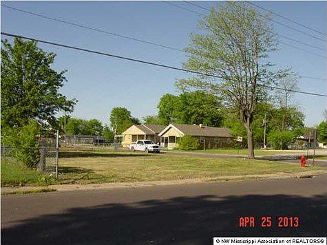 5th image of 137 S 15th St