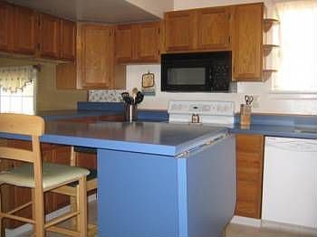 3rd image of 1221 Caldwell Ct