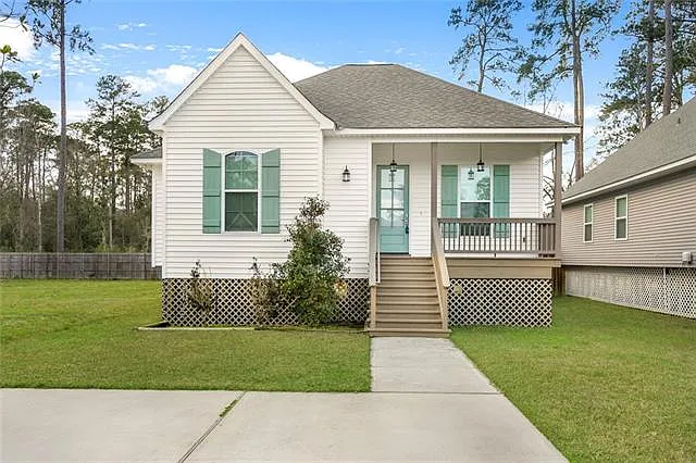 3 bed, 2.0 bath, 1324 sqft, $1,700 — Photo 3