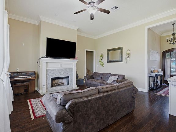 5th image of 4832 Wes Berry Rd