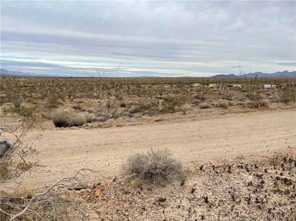 0 W Knox Dr, Yucca, AZ 86438